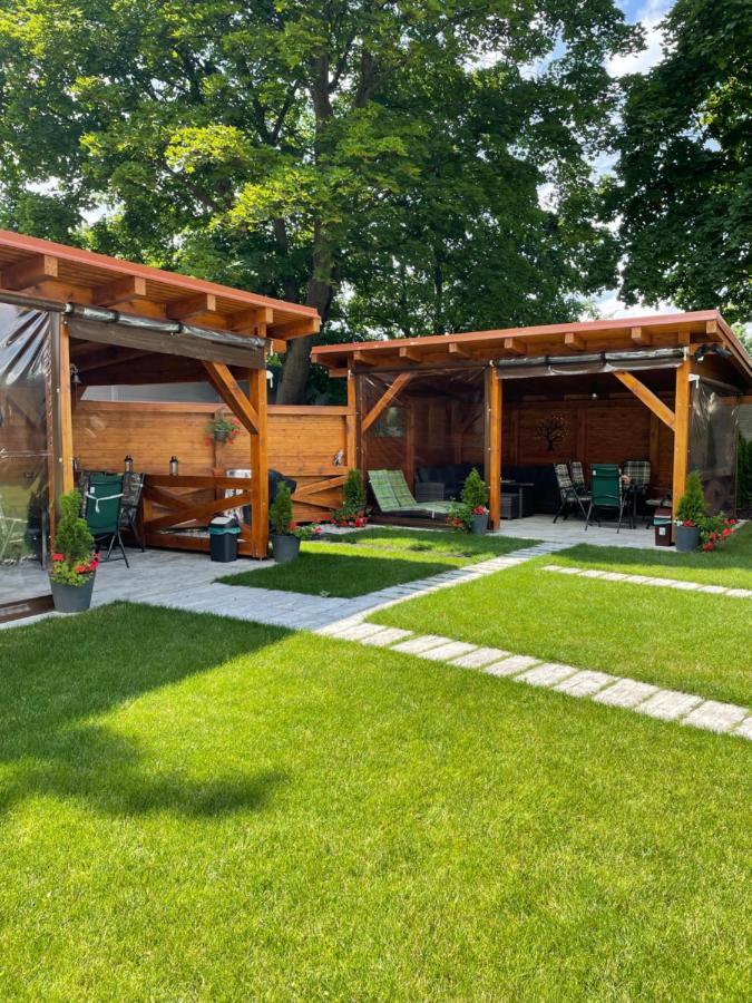 Villa Garden Apartments Poprad Exteriör bild