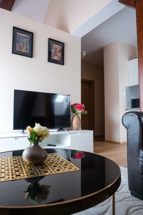 Villa Garden Apartments Poprad Exteriör bild