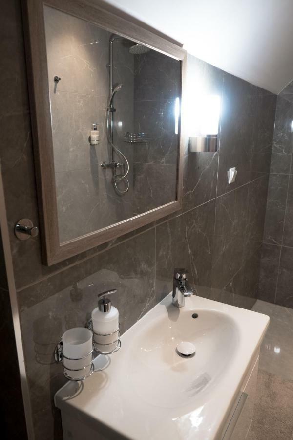 Villa Garden Apartments Poprad Exteriör bild