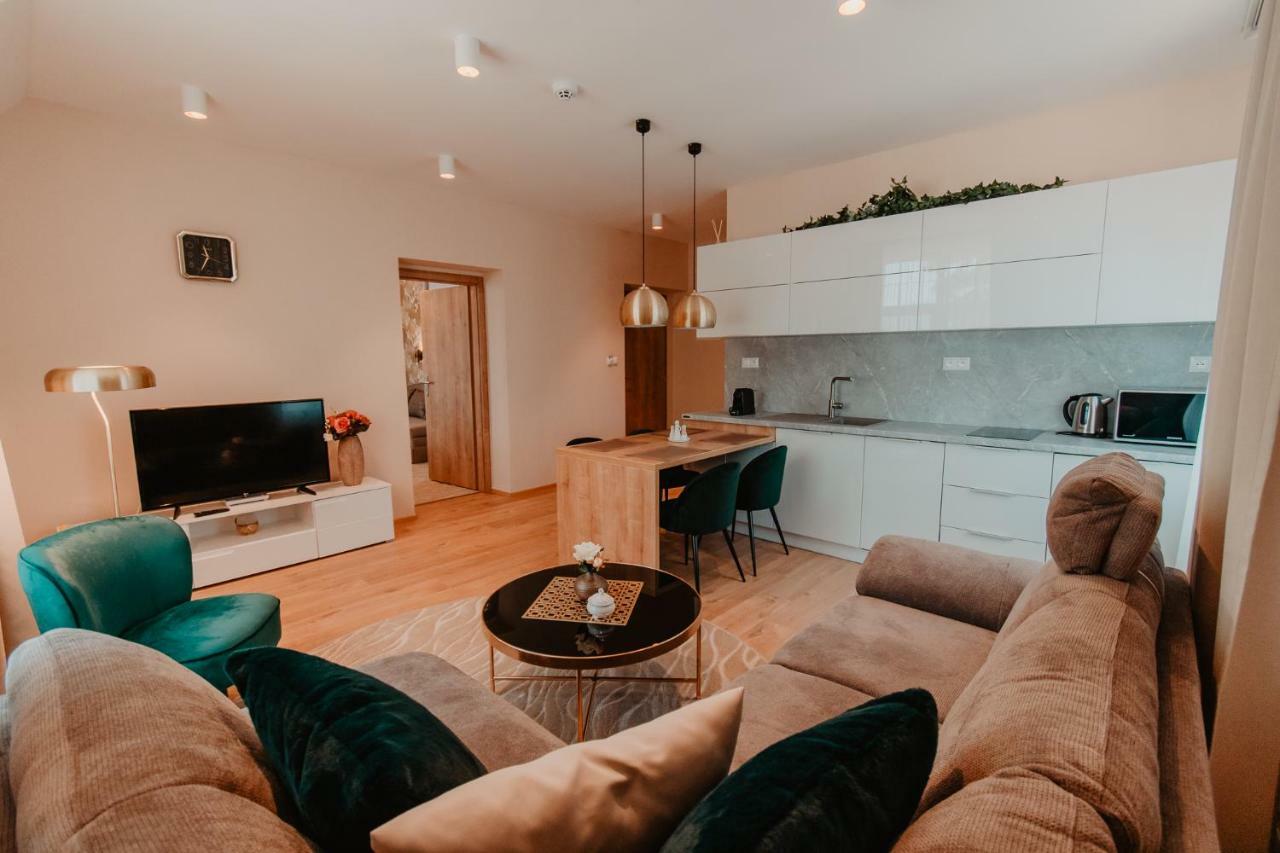 Villa Garden Apartments Poprad Exteriör bild