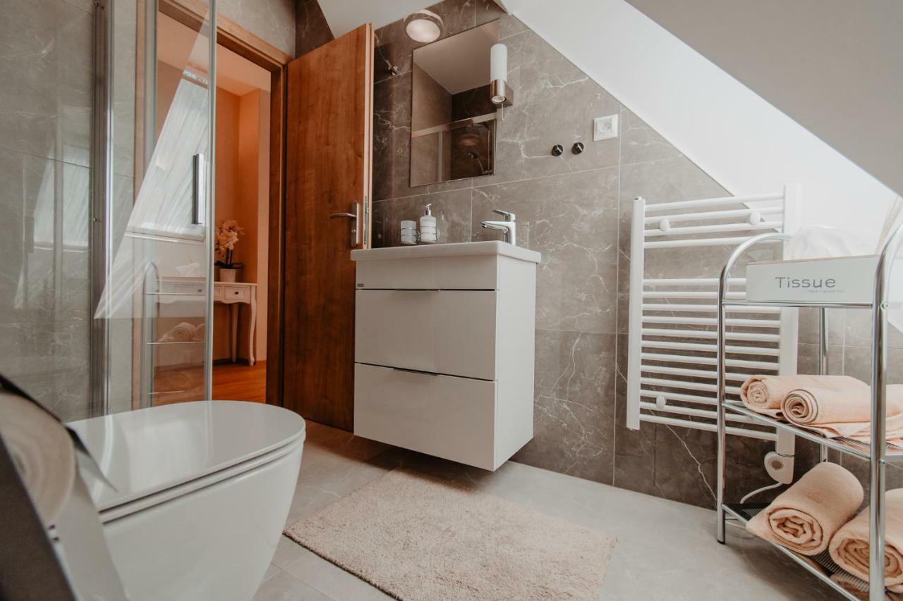 Villa Garden Apartments Poprad Exteriör bild